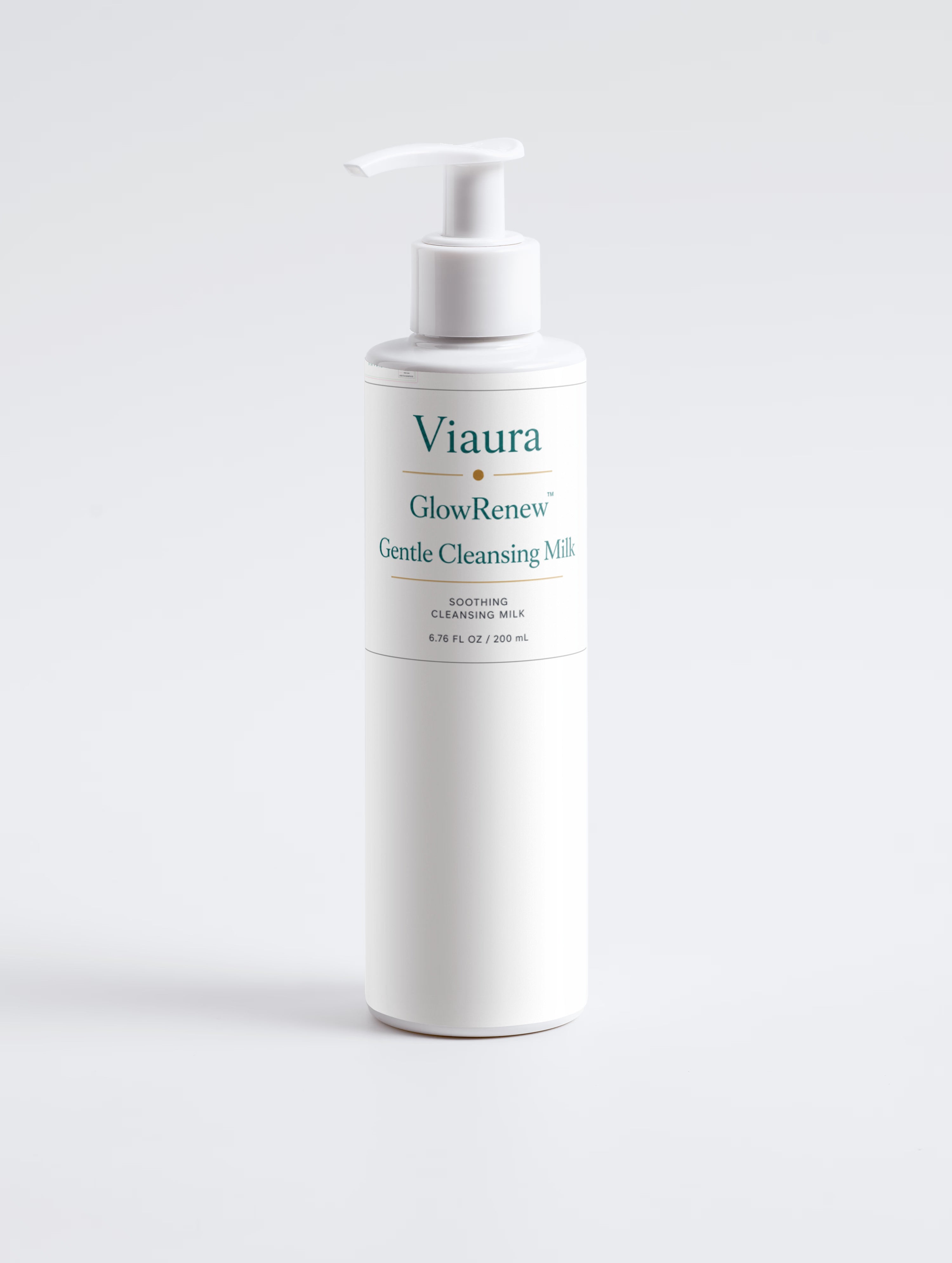 GlowRenew™ Gentle Cleansing Milk